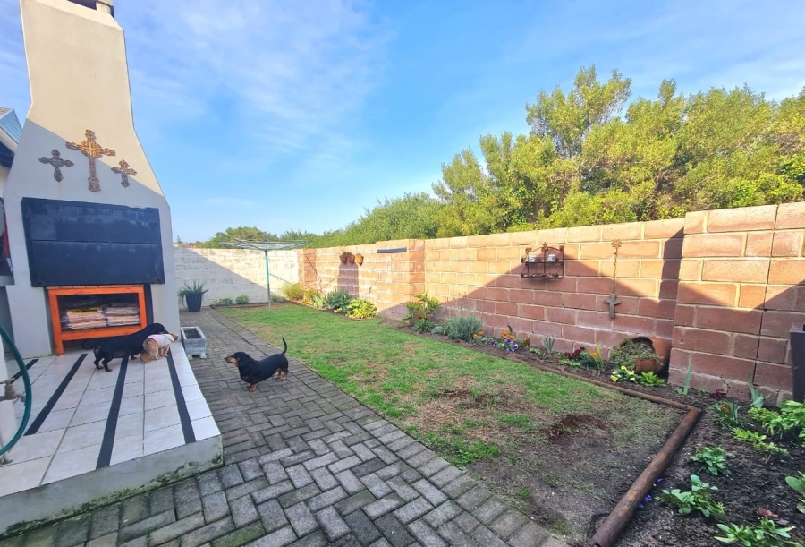 3 Bedroom Property for Sale in Paradise Beach Eastern Cape